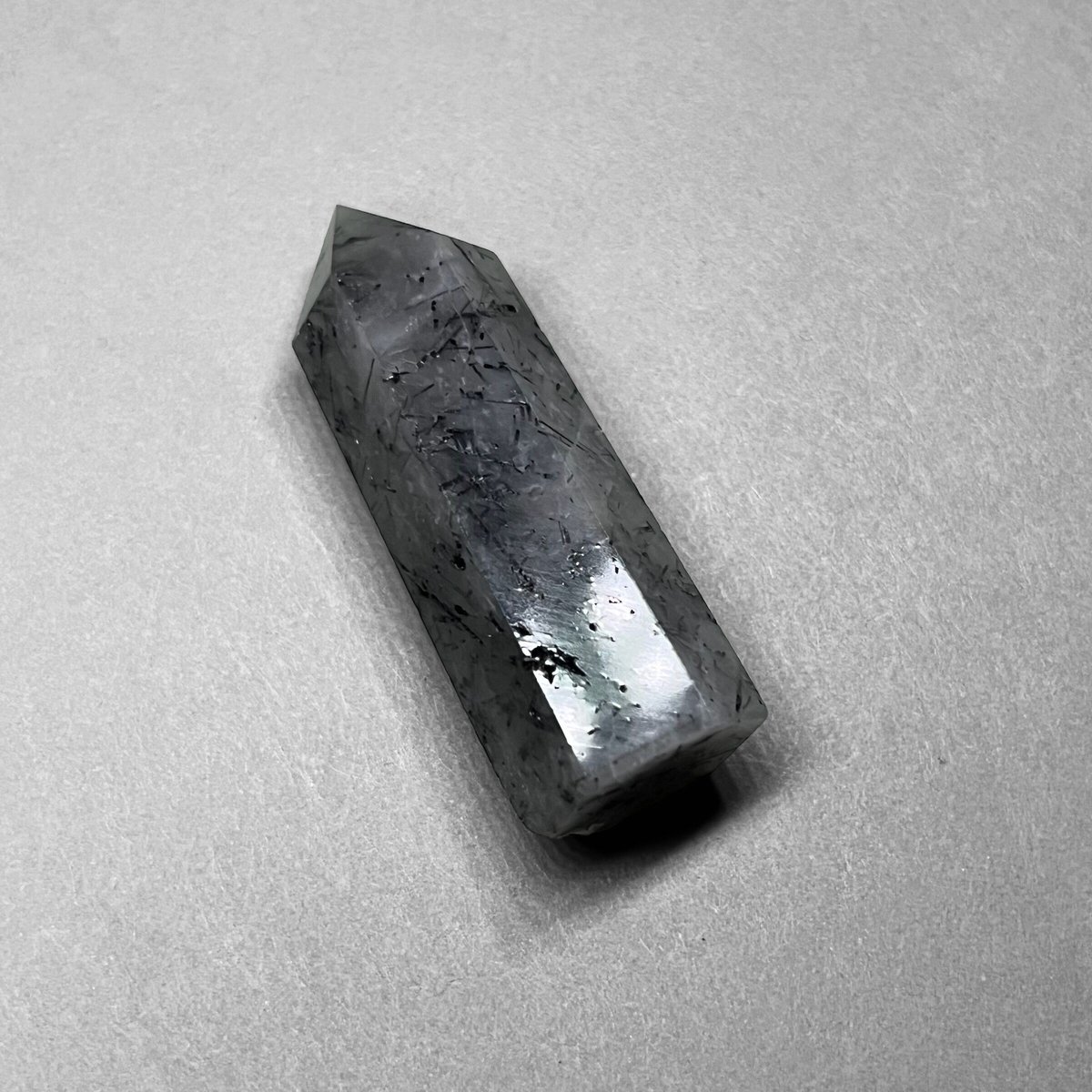 black tourmaline in quartz point / ブラックトルマリンインク