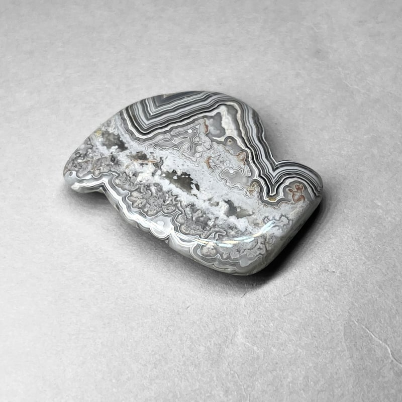 white crazy lace agate tumble / ホワイトクレイジーレースアゲー