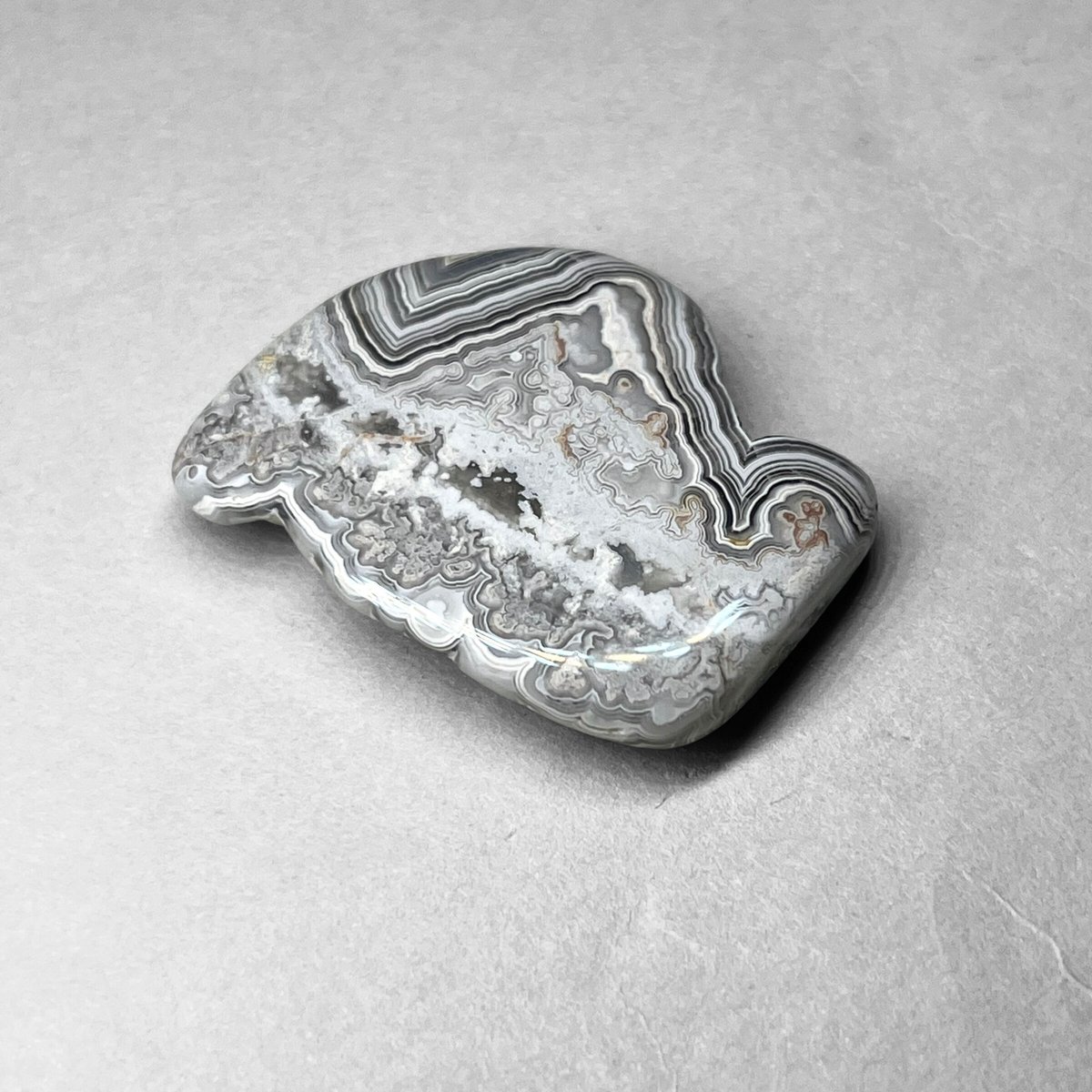 white crazy lace agate tumble / ホワイトクレイジーレースアゲー