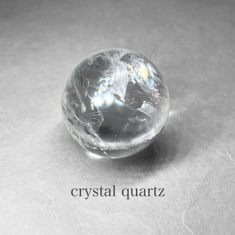 crystal quartz sphere / 水晶スフィア B ( レインボーあり )