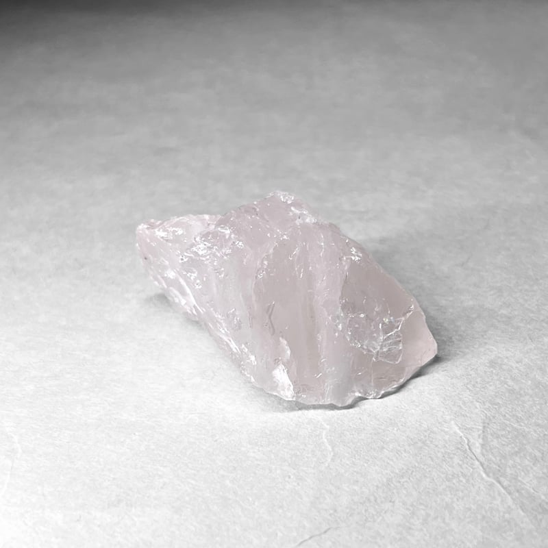 rose quartz / ローズクォーツ原石 G ( 3個セット・レインボーあり