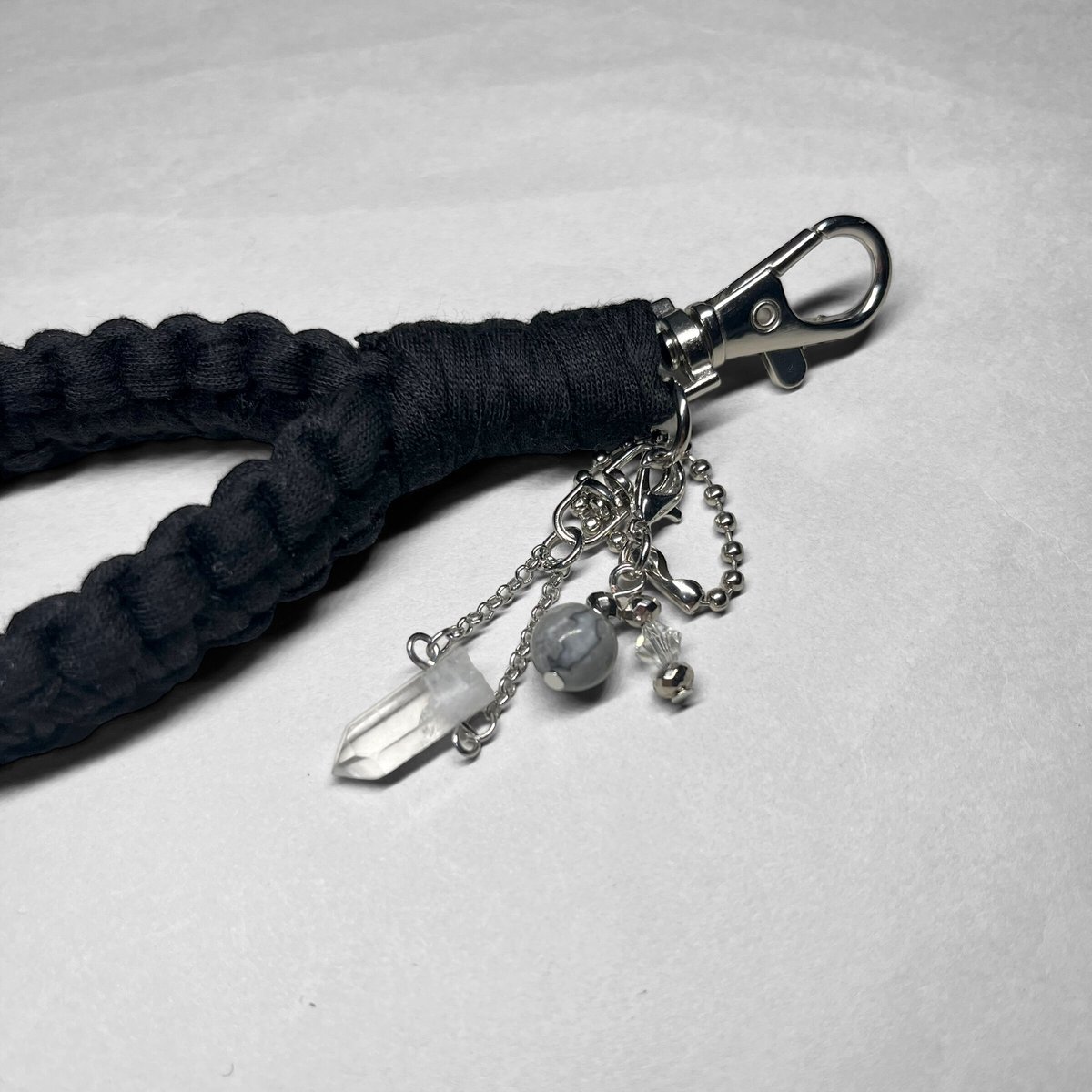 ●ハンドメイド●クルミボタン＆Ｔシャツヤーンキーホルダー8<8● T-shirt yarn keychain 8 / Tシャツヤーンキーホルダー 8：マップジャ