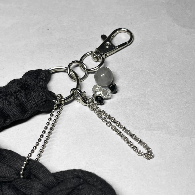 T-shirt yarn keychain 13 / Tシャツヤーンキーホルダー 13：クラウ