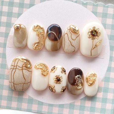 pokochi nail