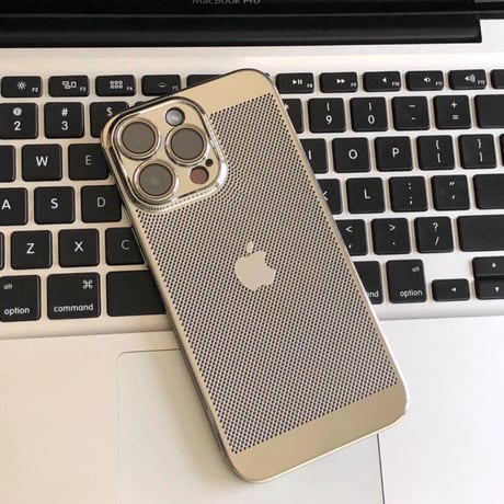 「528」iphone 放熱 ケース メッシュ iphone17pro/16 ケース 薄い 軽量