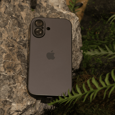 「003」iphone18pro/17pro/17 ケース マット ガラス iphoneケース カメラ保護