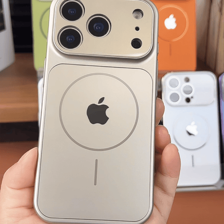 爆発人気商品 iphone17/17proマットガラスケース 一部入荷済み