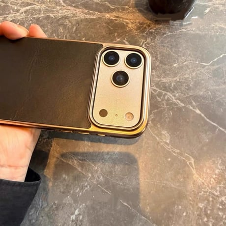 「530」本革 iphoneケース 高級 メンズ iphone17/16/15 ケース 大人 おしゃれ magsafeケース