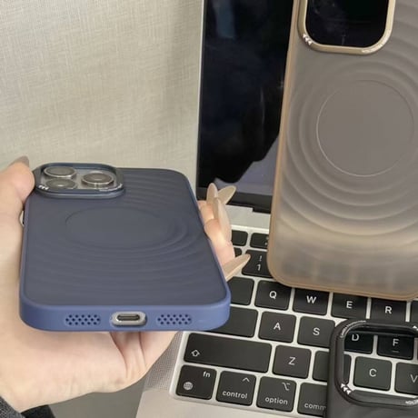 「389」magsafe対応 iphone17 ケース 軽い 薄い スマホケース 半 透明 iphone16/15 ケース マット 指紋防止