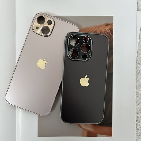 残りわずか！人気のメタリック風 iphone15/14/13 ケース 30%OFF