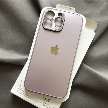 残りわずか！人気のメタリック風 iphone15/14/13 ケース 30%OFF