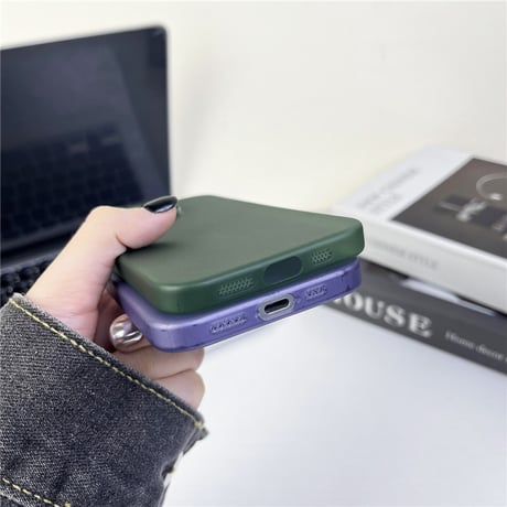 「226」iphoneケース シンプル カメラ保護 スマホケース 半透明 指紋防止