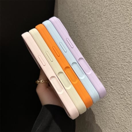 「540」iphone17/17pro ケース シリコン iphone16/15/14 ケース ｍagsafe対応 カメラカバー付き