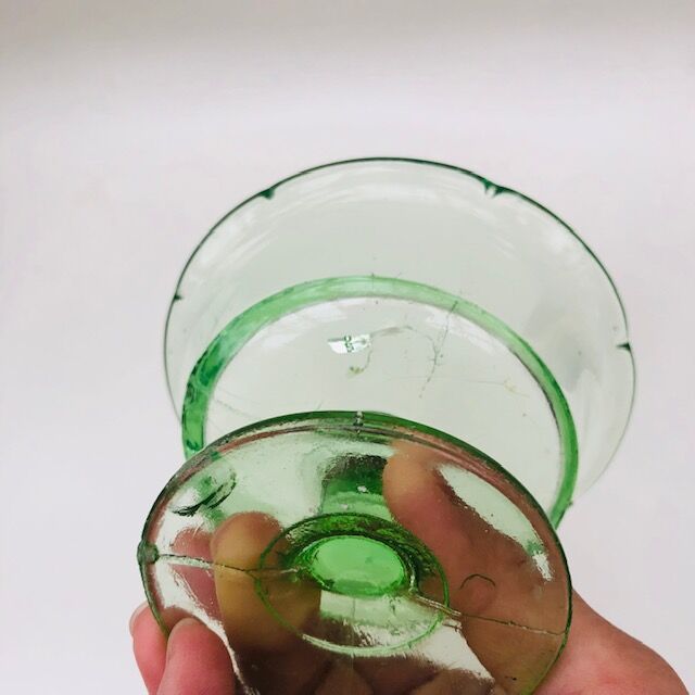 古い　ガラスの　かき氷の器 古道具（ガラス） 緑のかき氷の器 | 丘のギャラリーComfy