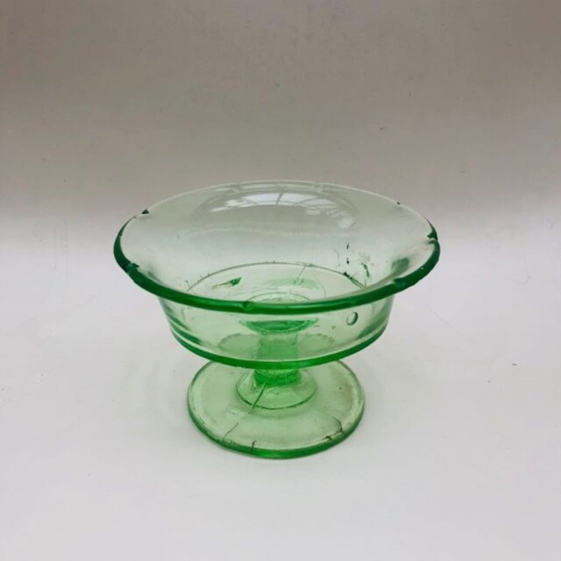 古い　ガラスの　かき氷の器 古道具（ガラス） 緑のかき氷の器 | 丘のギャラリーComfy