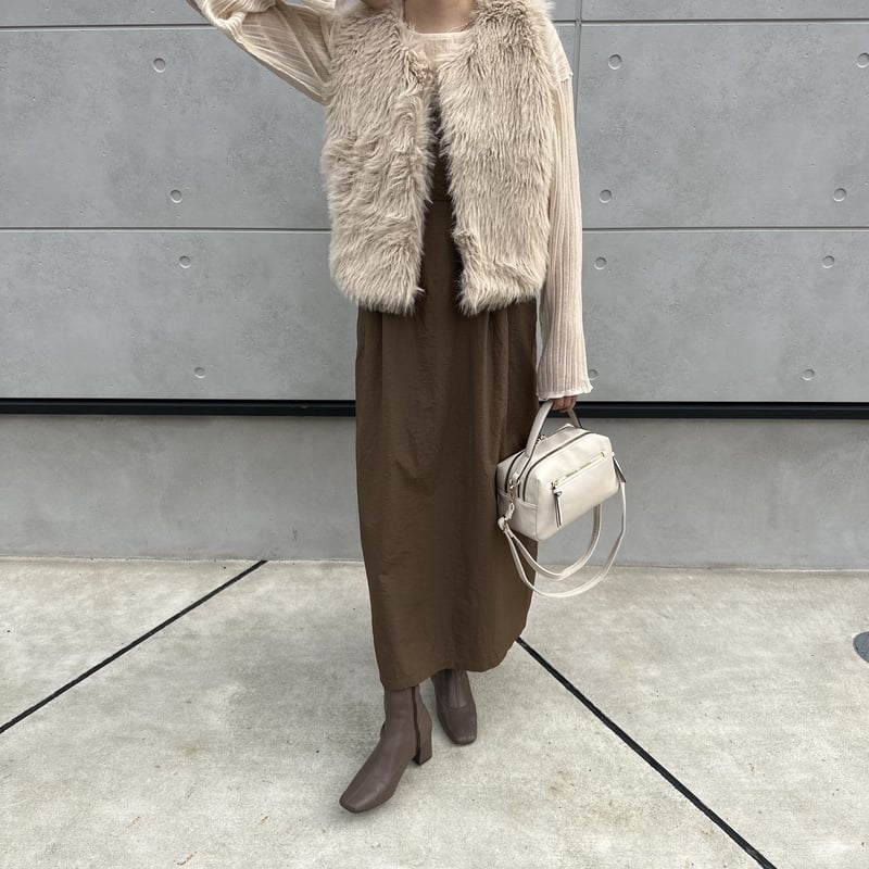 H.R.M. (アッシュアールエム）羊革ファーベスト H.R.M. (アッシュアールエム）羊革ファーベスト H.R.M.（アッシュ