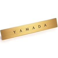 表札を出したくない人の表札「 YAMADA 」 ( 山田 ) 本物の真鍮で作ったサインプレート