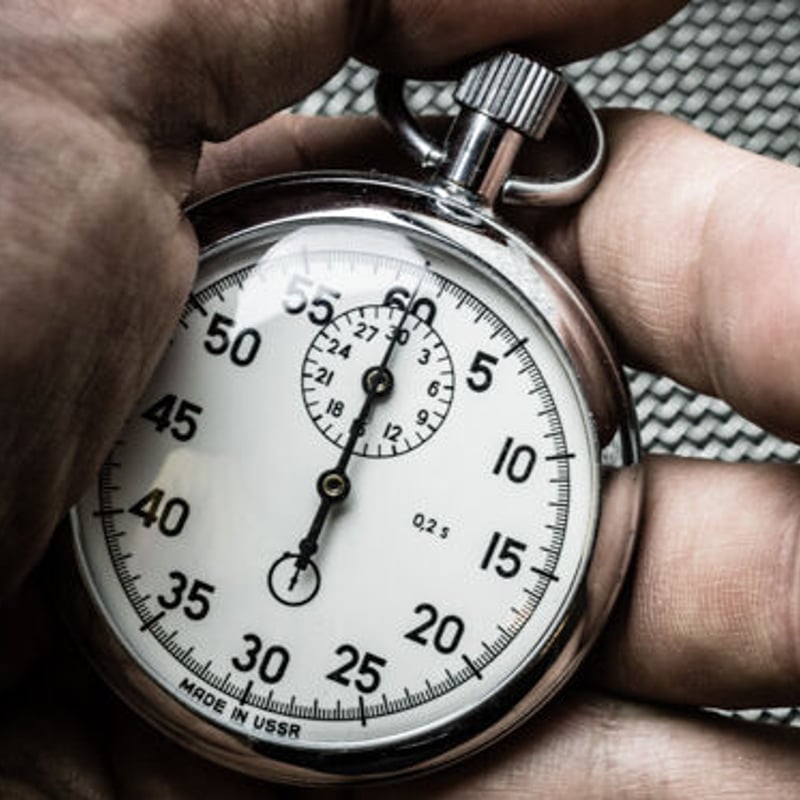 旧ソビエト ゼンマイ置時計2個 ヴィンテージ実働品 レトロポップ