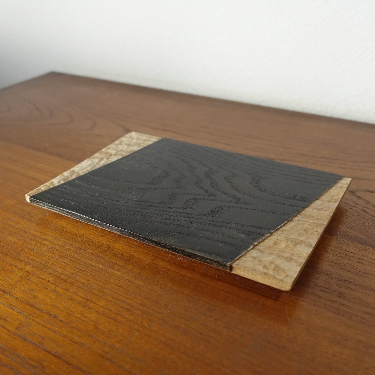 タモの木の飾り台 工芸品 フィギュア 高級飾り台 墨仕上げ TM212 タモの木の飾り台 工芸品 フィギュア 高級飾り台 墨仕上げ TM212