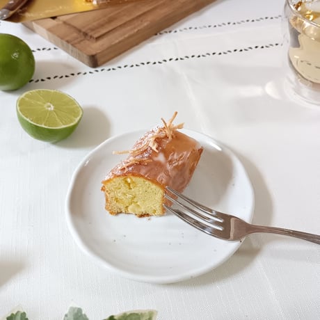 店頭お渡しのみ　　cake d' été　　　　　ライムとパイナップルのケーク