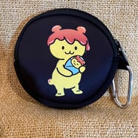 ポテくまくんコインケース【赤ちゃんを抱っこ】