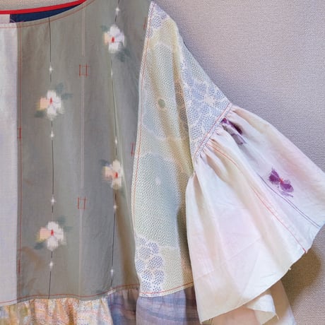 【オーダーアイテム】【紬のワンピース(袖あり)】雨に打たれる花々