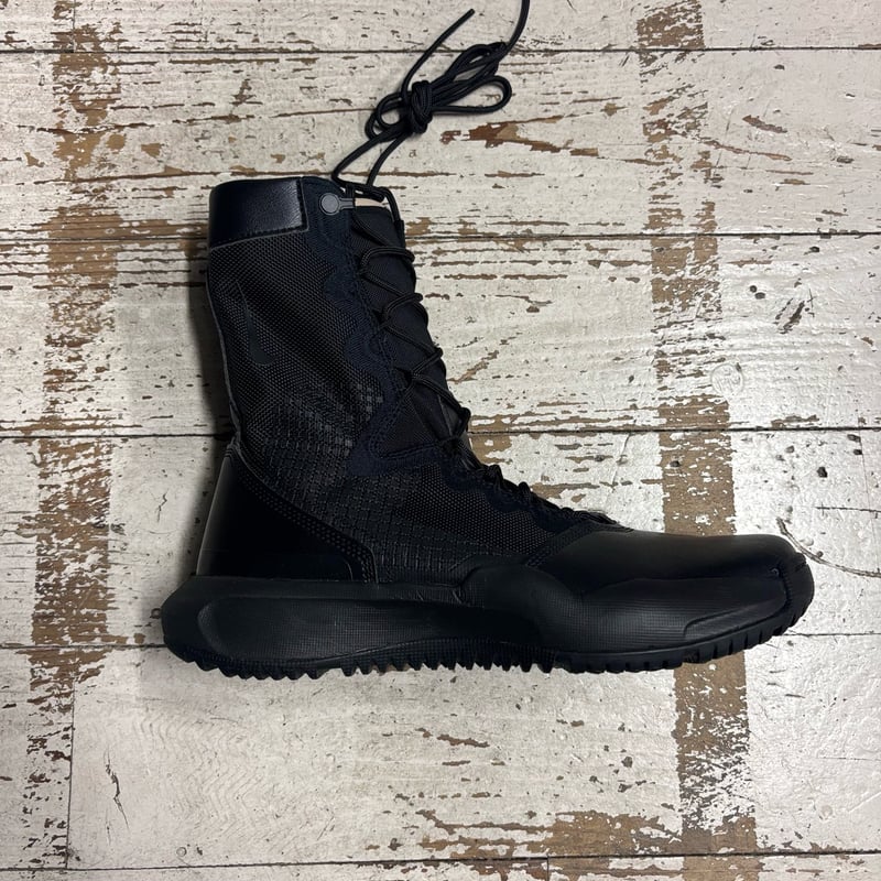 NIKE 「SFB」 