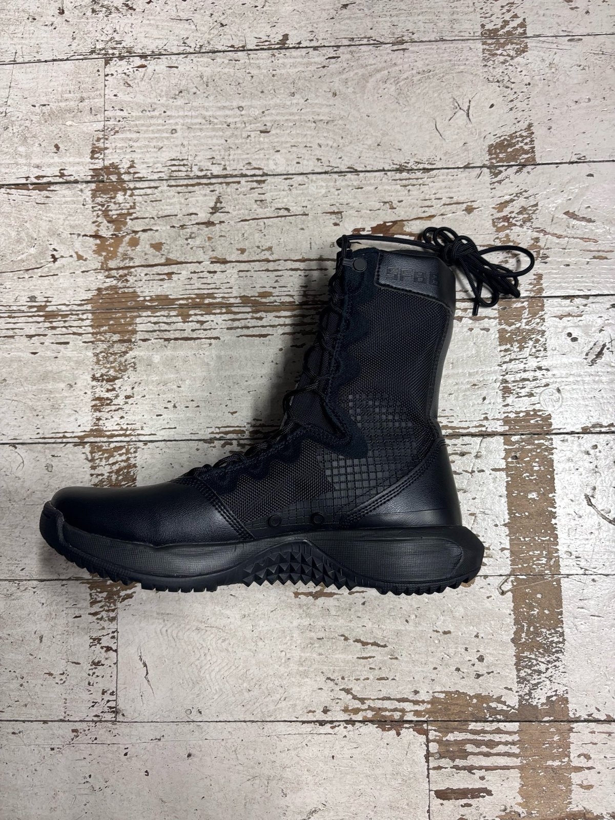 NIKE 「SFB」 