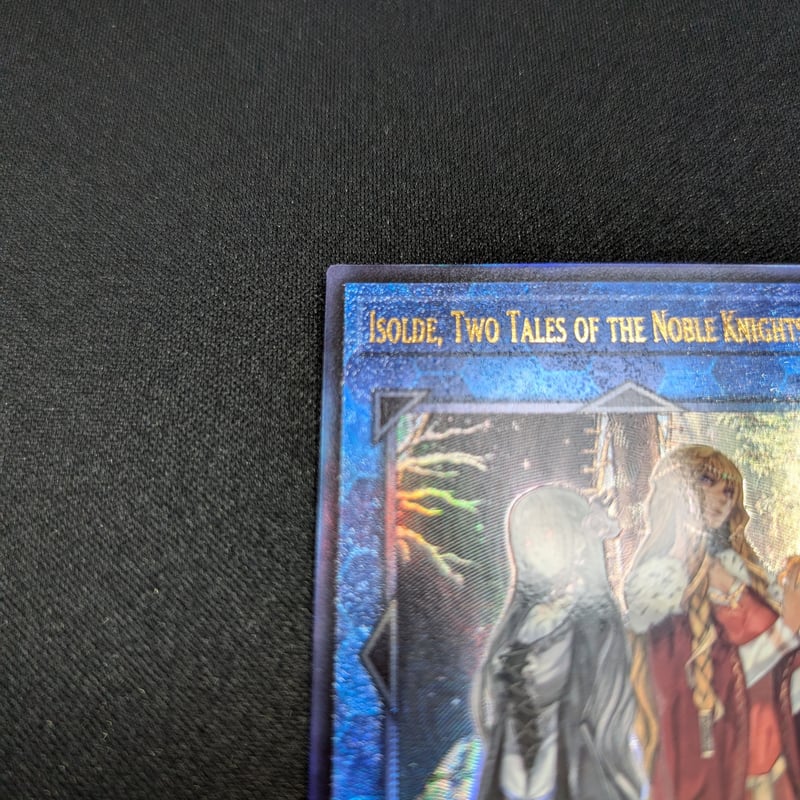 【遊戯王 英語版】聖騎士の追想 イゾルデ　コレクターズレア　英語版 美品 遊戯王 英語版 聖騎士の追想 イゾルデ コレクターズレア