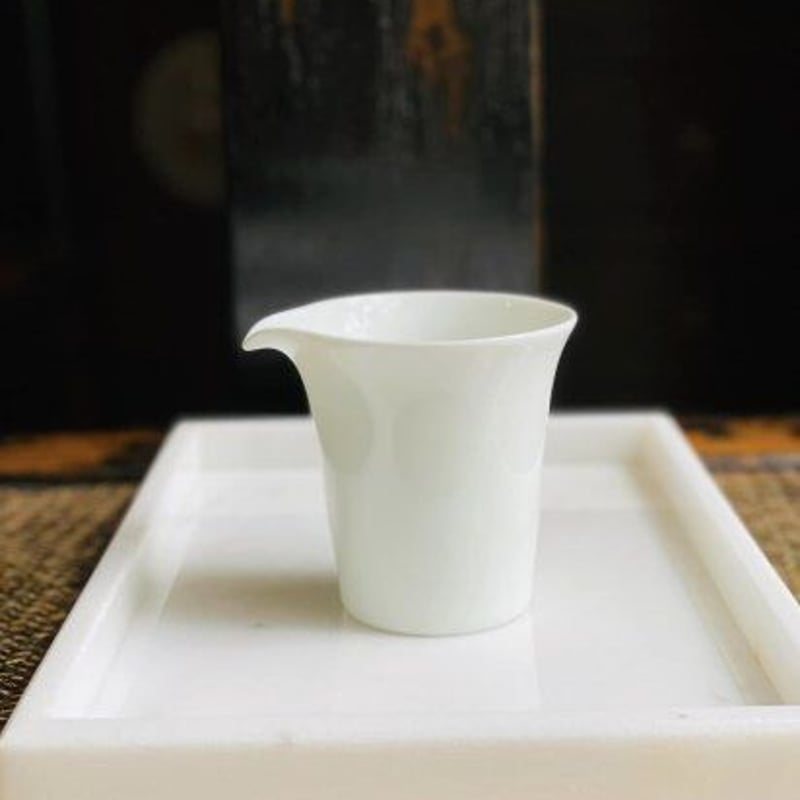 梨形白磁茶海/景徳鎮 | ORGANIC TEA・馨華献上銘茶・世界遺産の香り