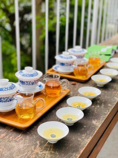 景徳鎮蓋碗/唐草縁結 | ORGANIC TEA・馨華献上銘茶・世界遺産銘茶