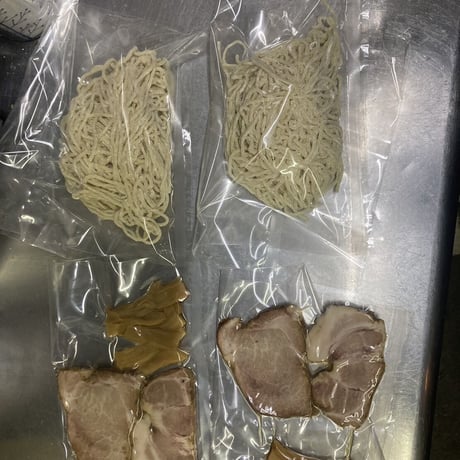 白湯ラーメン