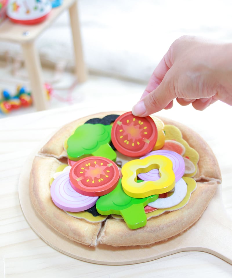 ピザセット 【HAPE】 | 木のおもちゃ 虹と木