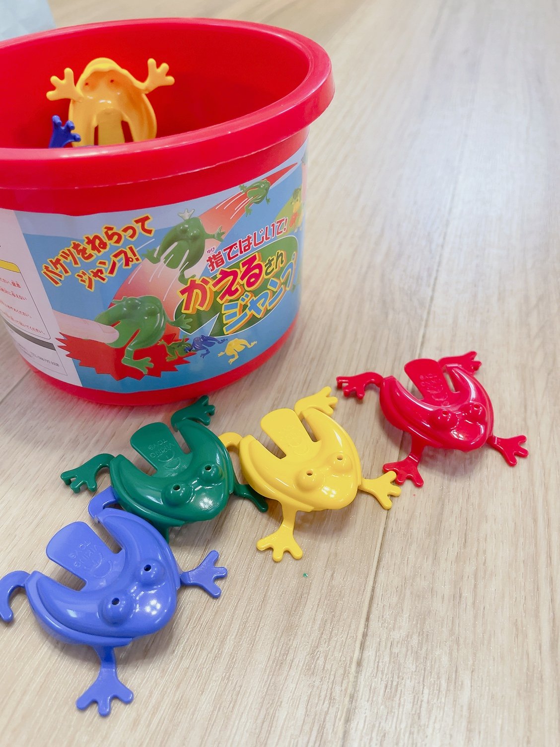 かえるさんジャンプ【バイキングトイズ】 | 木のおもちゃ 虹と木