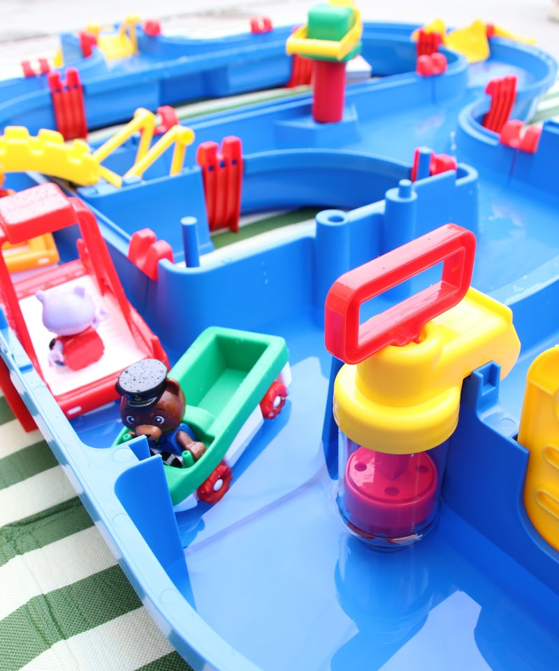 取引決まりました ボーネルンド アクアプレイ アクアワールド とSIKU