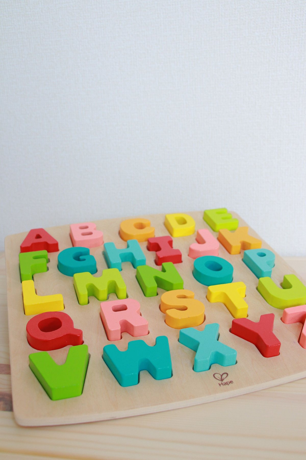 Hape アルファベットパズル - 知育玩具