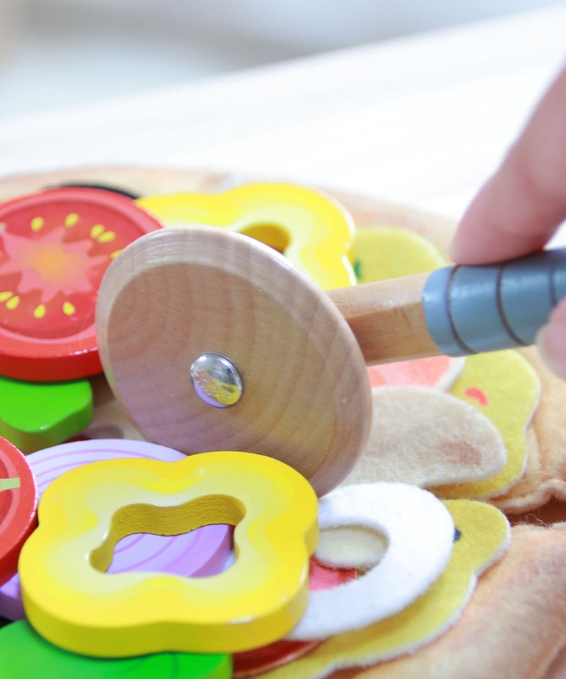 セットピザ ピザセット 【HAPE】 | 木のおもちゃ 虹と木