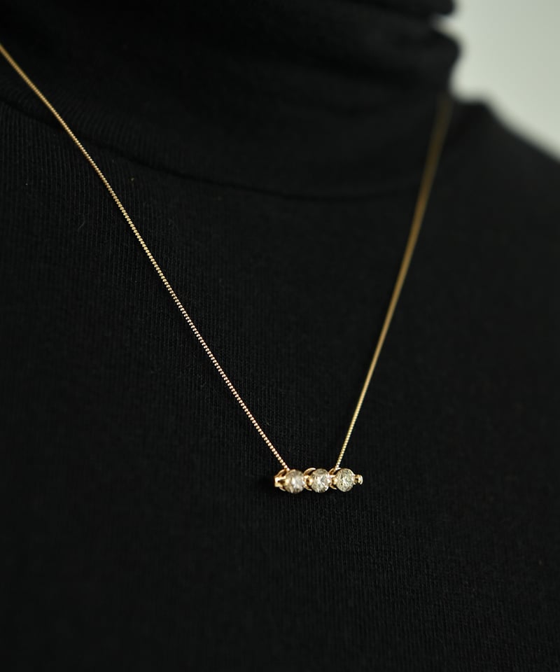 K18YG 3ストーンダイヤモンドネックレス | STYLE04