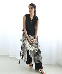 ジレ・ラップスカートつきストレートパンツ