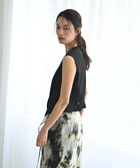 ジレ・ラップスカートつきストレートパンツ