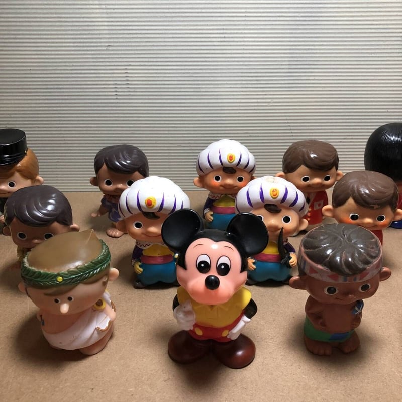 企業・銀行のノベルティソフビ人形 24体 | リサイクル オルト ネット店