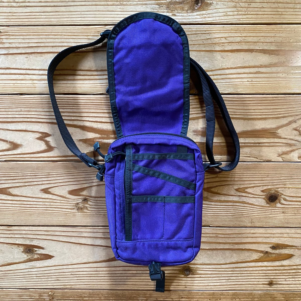 vintage over land スパイダーウェブ リフレクター デイバッグ vintage over land スパイダーウェブ リフレクター デイバッグ - メルカリ