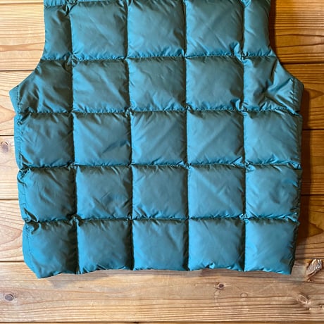 eddie bauer block quilt goose down vest