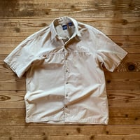 GAP square border shirt