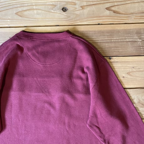 cherokee boarder V neck tee