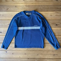 prana V neck tee