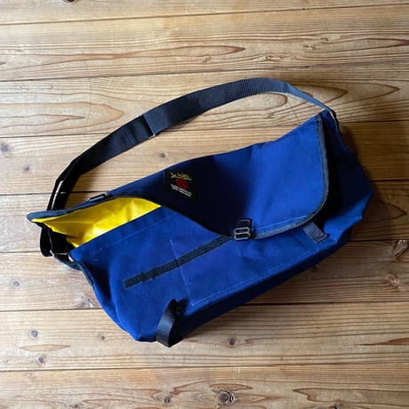 messengerbag | STORES messengerbag | STORES