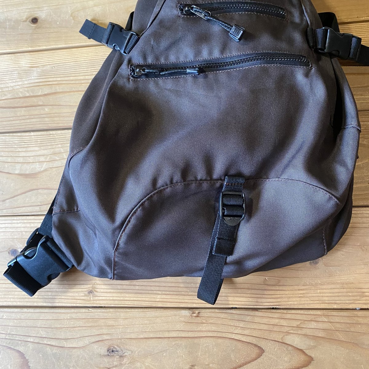 GAP sling bag | UMU