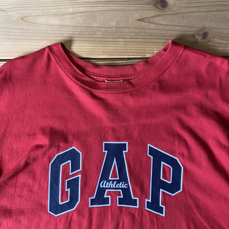 GAP arch logo tee