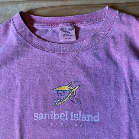 BIG HED DESIGN pirania sanibel island souvenir tee